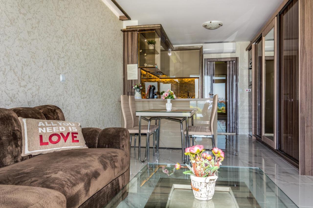 Apartcomplex Golden Bay Ravda Exterior foto
