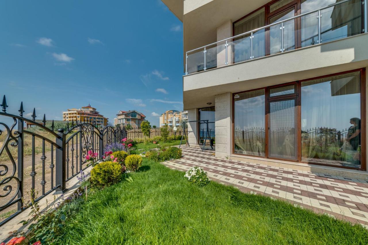 Apartcomplex Golden Bay Ravda Exterior foto